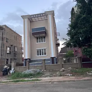 5 Bedroom Duplex
