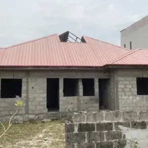 6 Bedroom Bungalow