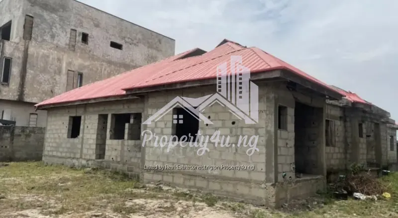 6 Bedroom Bungalow