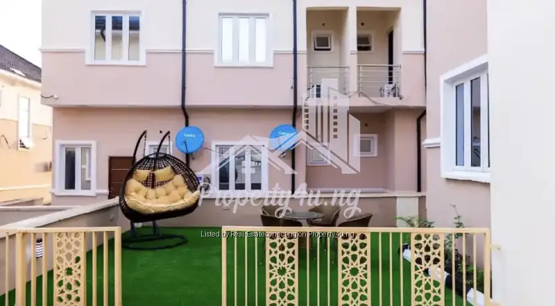 5 Bedroom Apartment