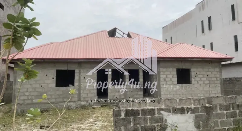 6 Bedroom Bungalow